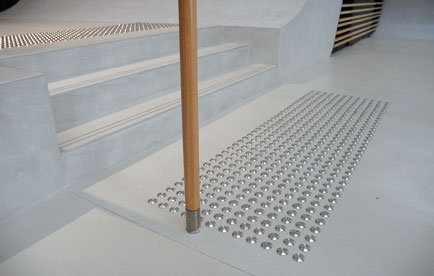 white Ardex panDOMO Floor-Plus