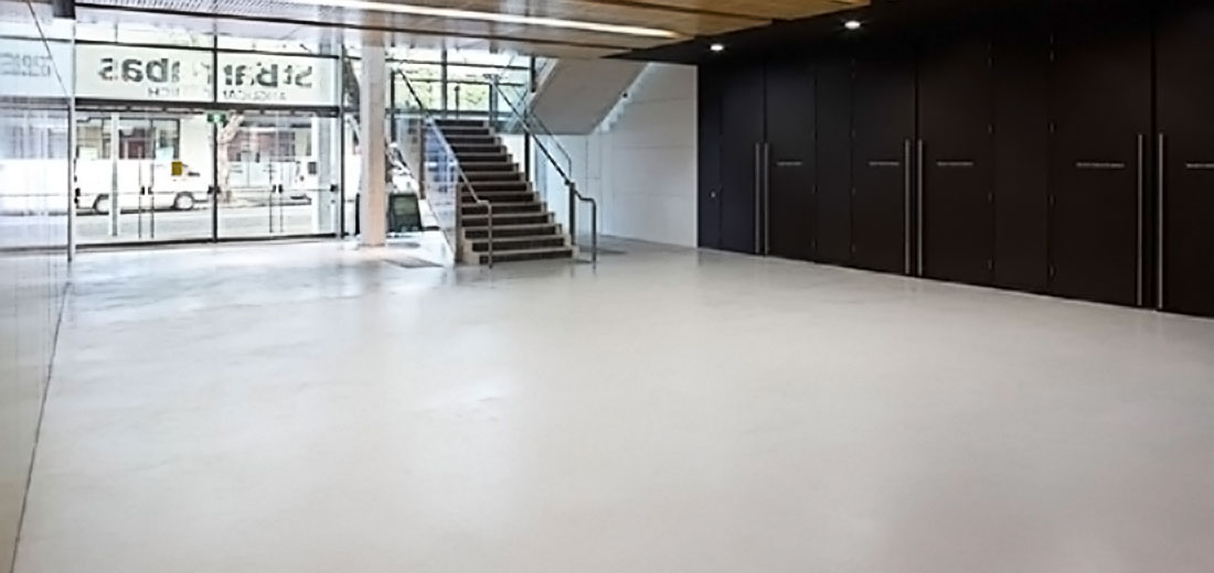 seamless polished cement finish in Broadway